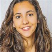 Maestra de primaria imparte clases de repaso o refuerzo hasta sexto curso